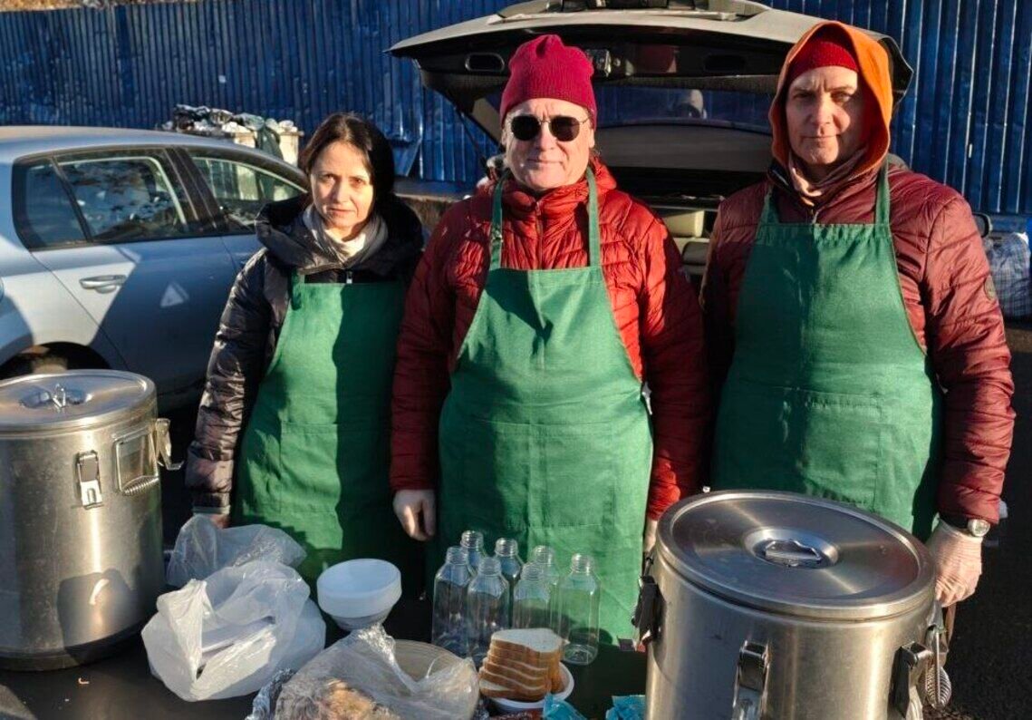 Сострадание в действии: буддийский центр Падмасамбхавы об организации точки бесплатной раздачи теплого питания в Москве