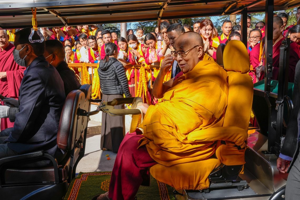Видео. Далай-лама. Устная передача мантр Авалокитешвары, Манджушри, Арья Тары