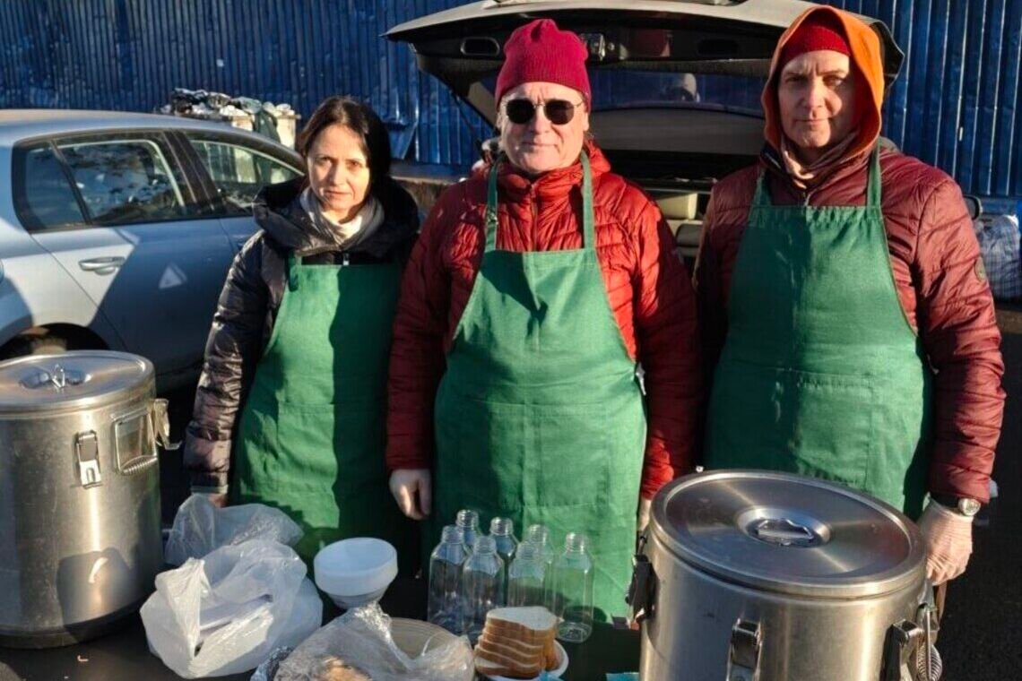 Сострадание в действии: буддийский центр Падмасамбхавы об организации точки бесплатной раздачи теплого питания в Москве