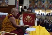 Фото: སེར་བྱེས་ བྱ་བྲལ་ ཁང་ཚན།