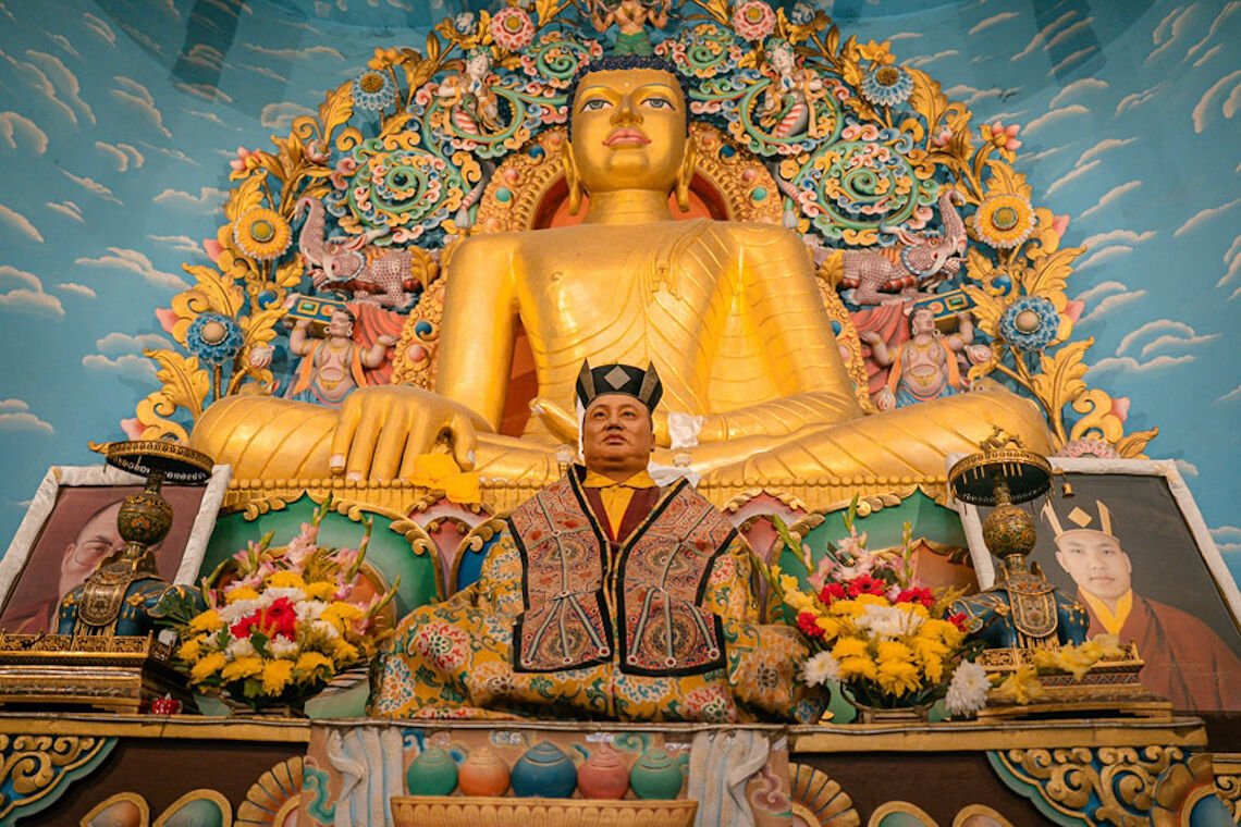 В Бодхгае проходят большие зимние диспуты монахов линии кагью