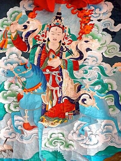 Га Лхаканг Ринпоче дарует посвящение Ачи Чокьи Дролмы