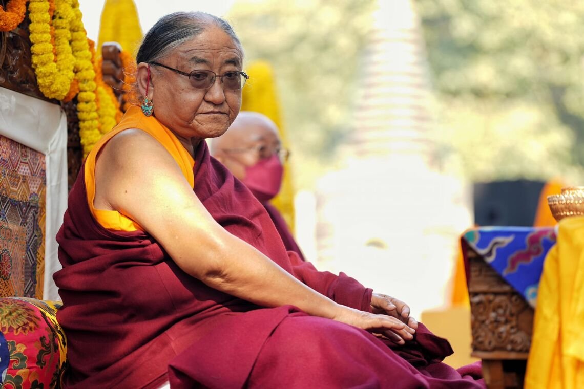 Онлайн-трансляции посвящений Его Святейшества Сакья Гонгмы Тричена Ринпоче