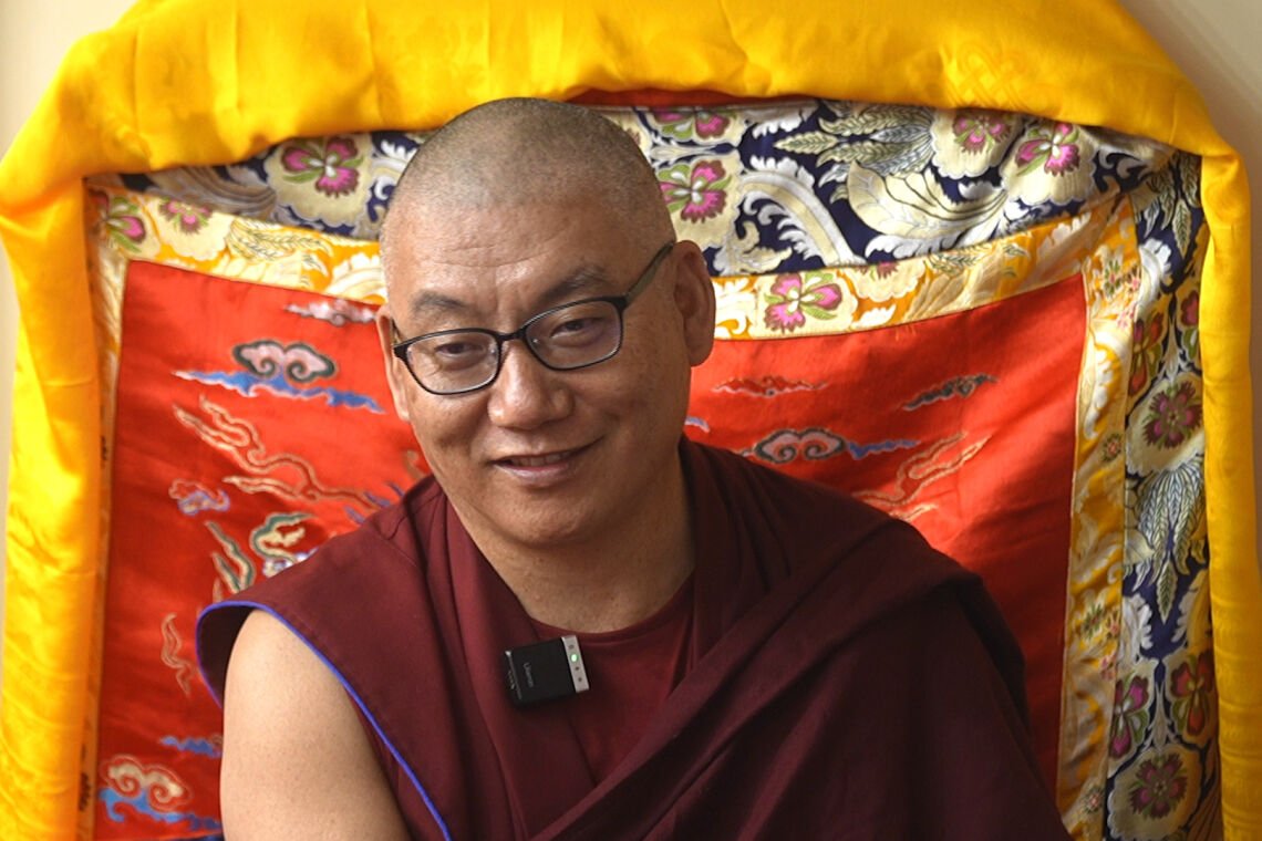 Видео. Кхенпо Чойинг Дордже. Что принимать и отбрасывать в развитии бодхичитты. День 9