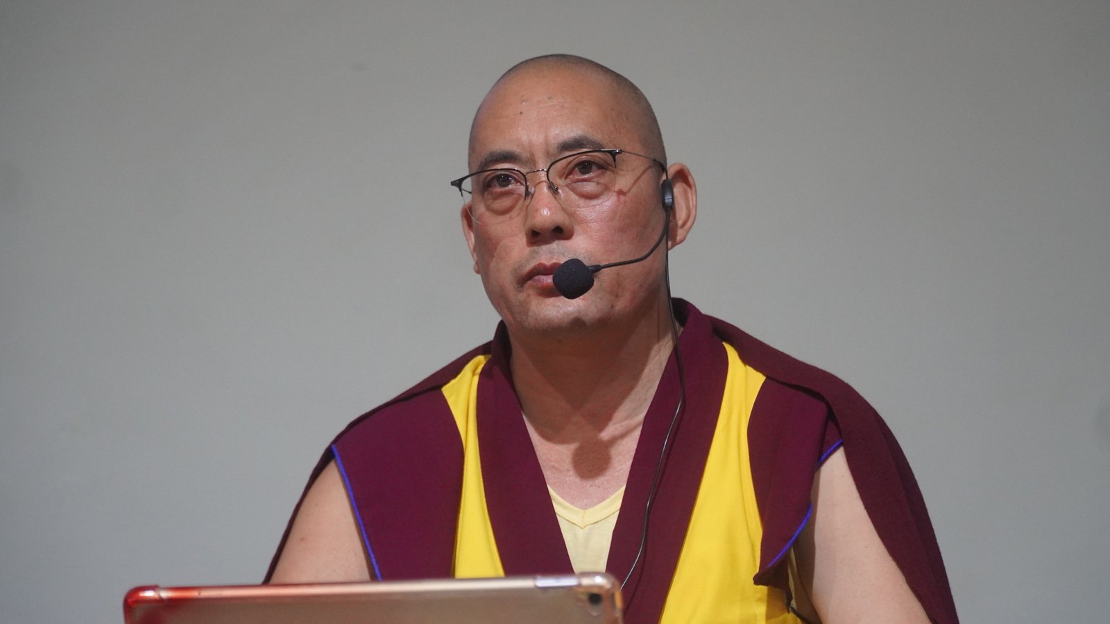 Видео. Геше-нгарампа Церинг Пунцог. Гухьясамаджа. Комментарий к тантре и садхане. День 5