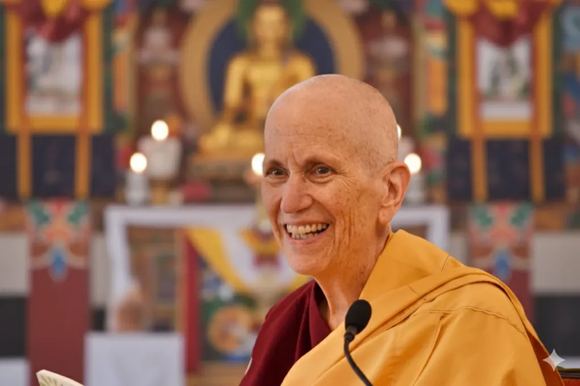 Центр Арьядевы приглашает на онлайн-занятие с буддийской монахиней Тубтен Чодрон