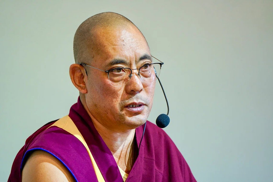 Геше-нгарампа Церинг Пунцог прочитает курс онлайн-лекций по Сутре и Тантре