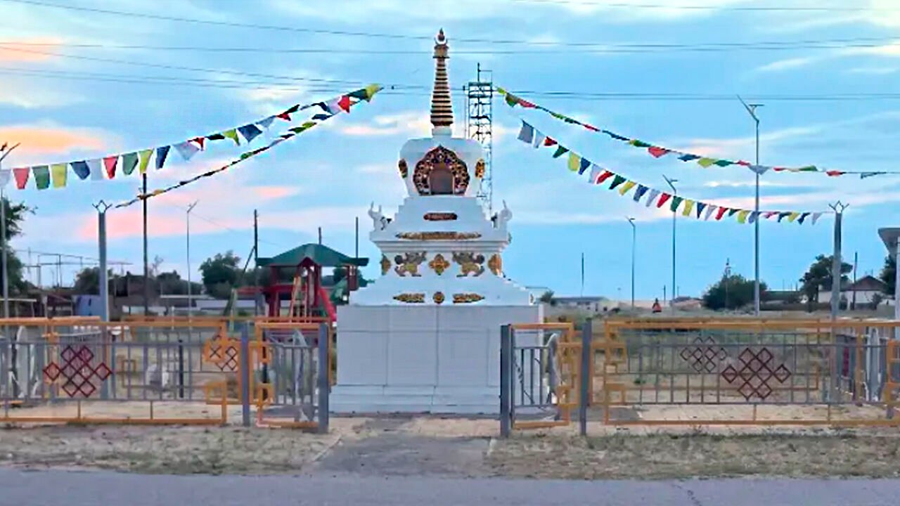 В центре Улан-Эрге открыли Ступу Просветления